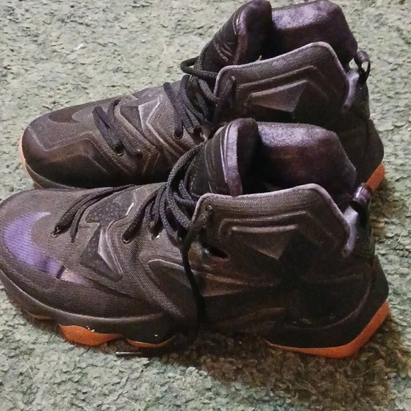 men's lebron james black lion 13. like new - Picture 2 of 10